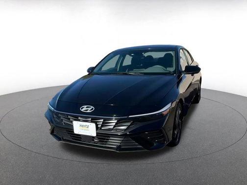 2025 Hyundai ELANTRA SEL