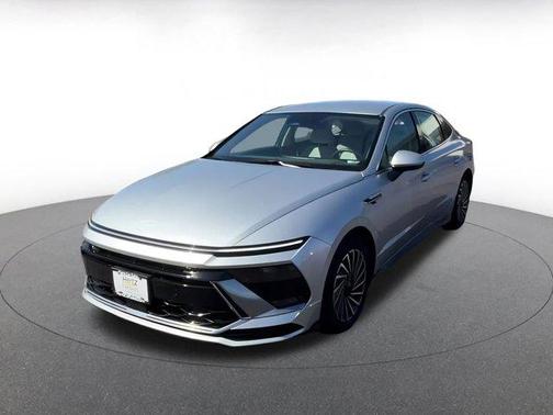 2025 Hyundai SONATA Hybrid SE
