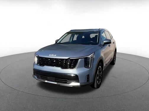 Everlasting Silver 2024 Kia Sorento S