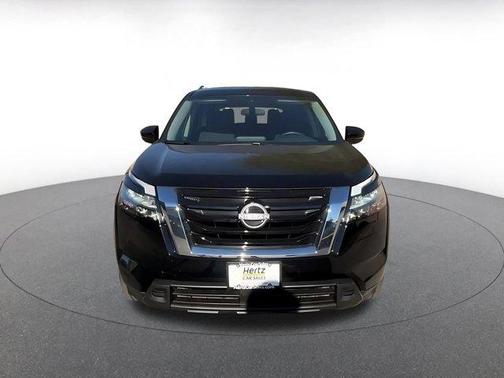 2025 Nissan Pathfinder SV FWD