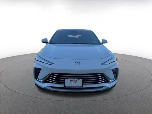 Summit White 2025 Buick Envista Preferred FWD