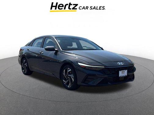 2025 Hyundai ELANTRA SEL