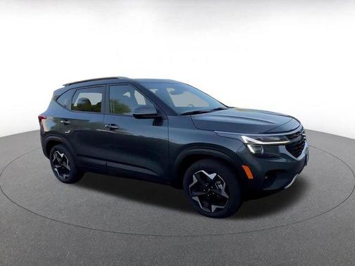 Gravity Gray 2025 Kia Seltos S