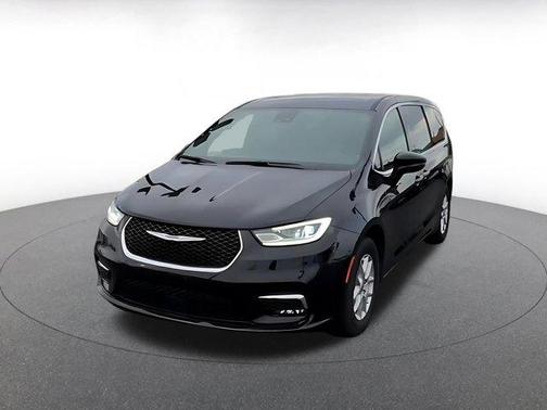 2025 Chrysler Pacifica L