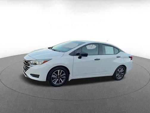 2024 Nissan Versa 1.6 S