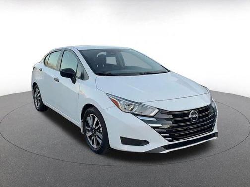 2024 Nissan Versa 1.6 S