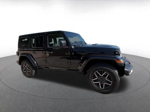 Black Clearcoat 2025 Jeep Wrangler 4-Door Sahara 4x4