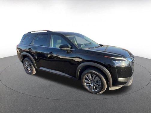 2025 Nissan Pathfinder SV FWD