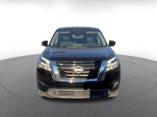 2025 Nissan Pathfinder SV FWD