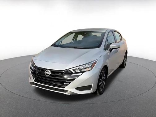 Brilliant Silver Metallic 2025 Nissan Versa 1.6 SV