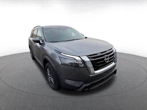 2025 Nissan Pathfinder SV FWD