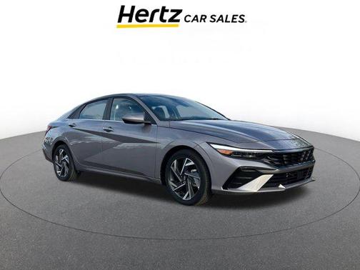 2025 Hyundai ELANTRA SEL