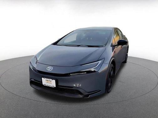 2025 Toyota Prius LE