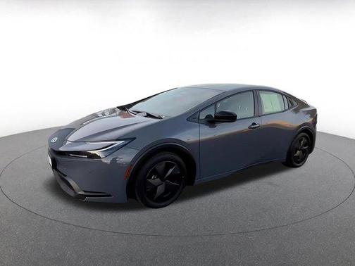 2025 Toyota Prius LE