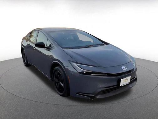 2025 Toyota Prius LE