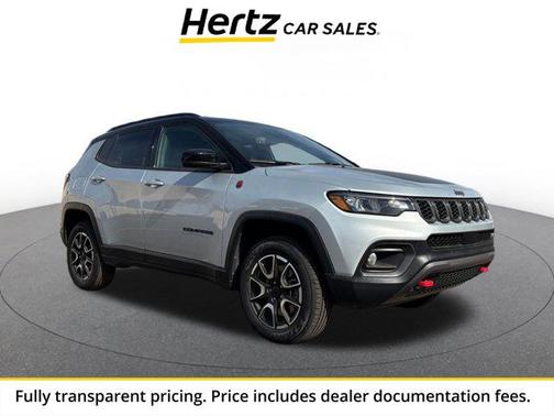 Silver Zynith Metallic Clearcoat 2025 Jeep Compass Trailhawk
