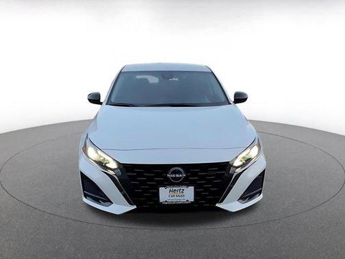 2025 Nissan Altima SR FWD