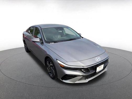 2025 Hyundai ELANTRA HEV Limited