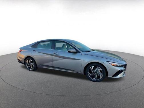 2025 Hyundai ELANTRA HEV Limited