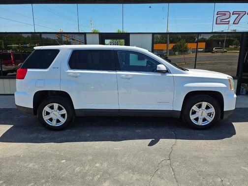White 2016 GMC Terrain SLE-1