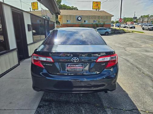 Gray 2012 Toyota Camry SE Limited Edition