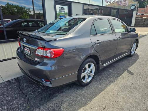 Gray 2012 Toyota Corolla LE