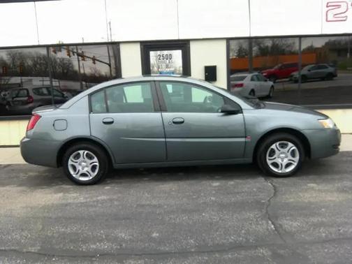 Gray 2005 Saturn Ion 2