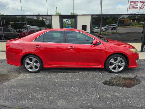 Burgundy 2013 Toyota Camry XLE