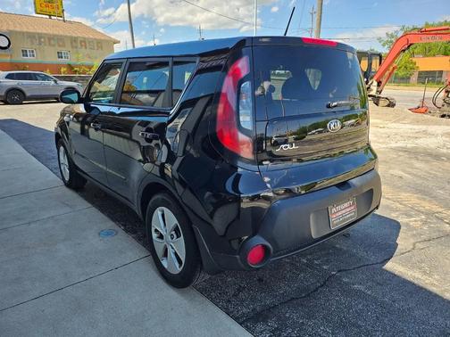 Black 2014 Kia Soul Base