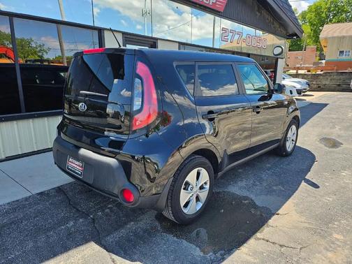 Black 2014 Kia Soul Base