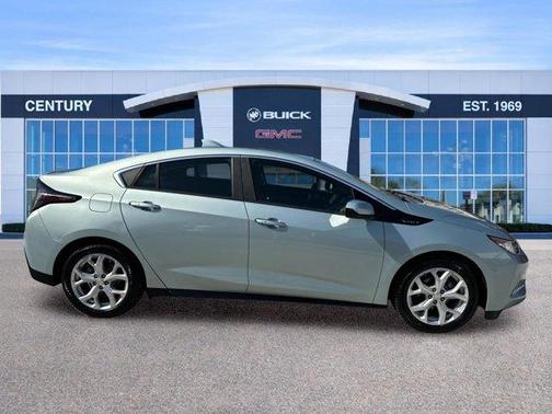Green Mist Metallic 2018 Chevrolet Volt Premier