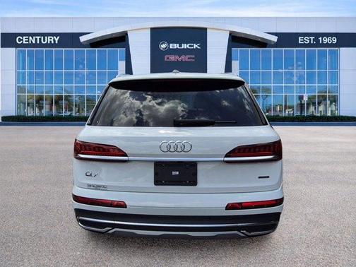 Carrara White 2021 Audi Q7 45 Premium Plus