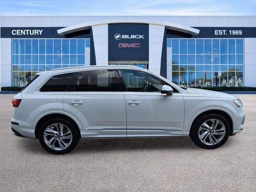 Carrara White 2021 Audi Q7 45 Premium Plus