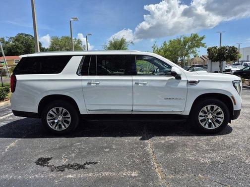 Summit White 2025 GMC Yukon XL Denali