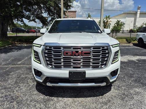 Summit White 2025 GMC Yukon XL Denali