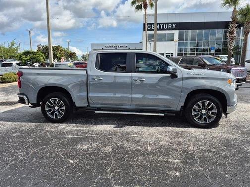 Slate Gray Metallic 2024 Chevrolet Silverado 1500 LT