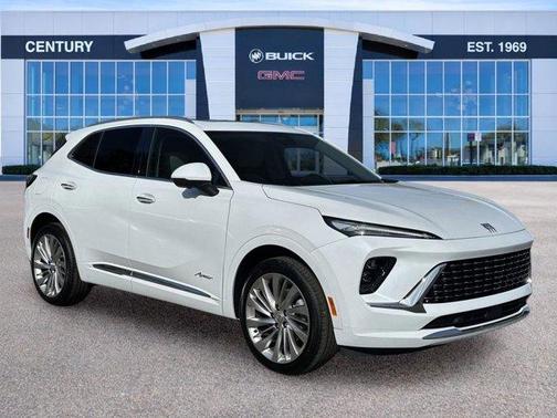 White Tri-Coat 2026 Buick Envision Avenir