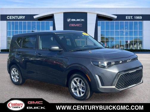 Gray 2025 Kia Soul LX