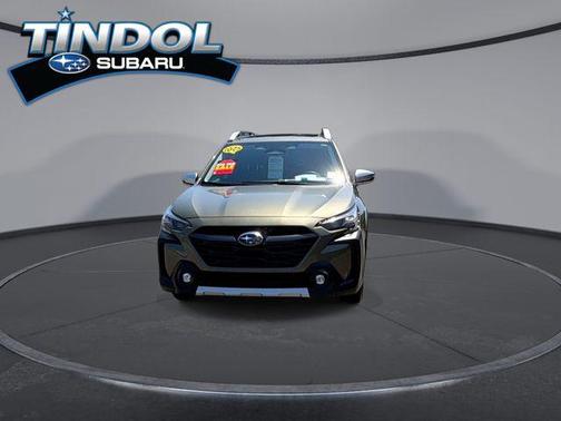 Autumn Green Metallic/Crystal Black Silica 2025 Subaru Outback Touring
