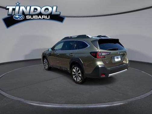 Autumn Green Metallic/Crystal Black Silica 2025 Subaru Outback Touring