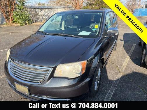 2013 Chrysler Town & Country Touring-L