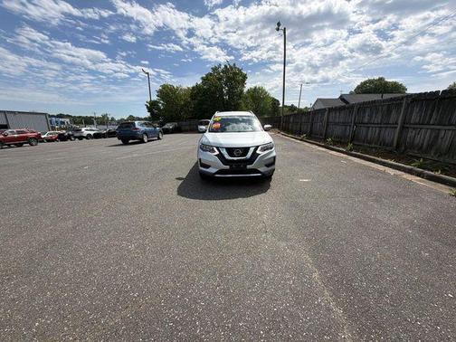 Brilliant Silver 2017 Nissan Rogue SV
