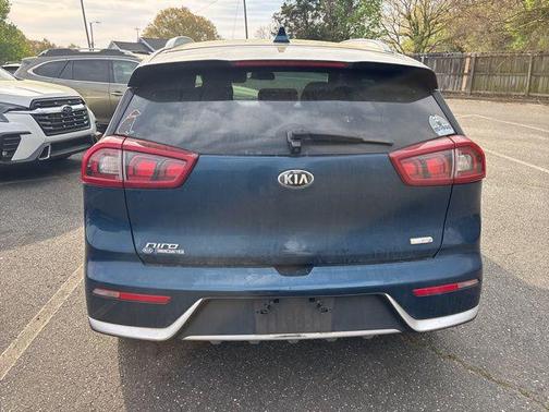 2017 Kia Niro LX
