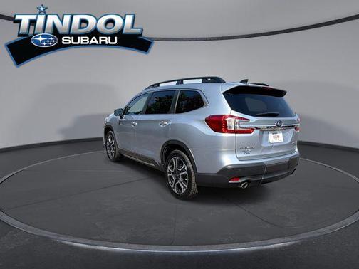 Ice Silver Metallic 2023 Subaru Ascent Limited 8-Passenger