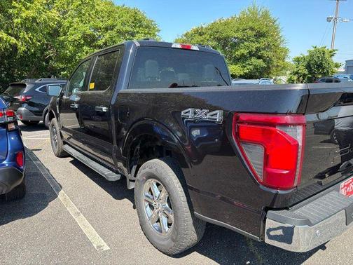 AGATE BLACK METALLIC 2025 Ford F-150 XLT