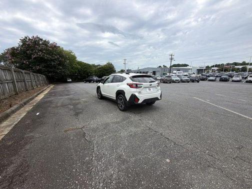 Crystal White Pearl 2024 Subaru Crosstrek Premium