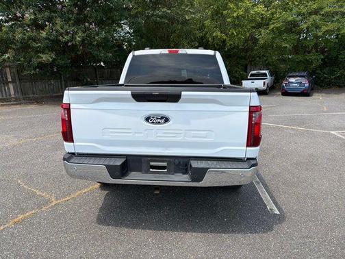 Oxford White 2025 Ford F-150 XLT
