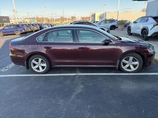 2013 Volkswagen Passat 2.5 SE