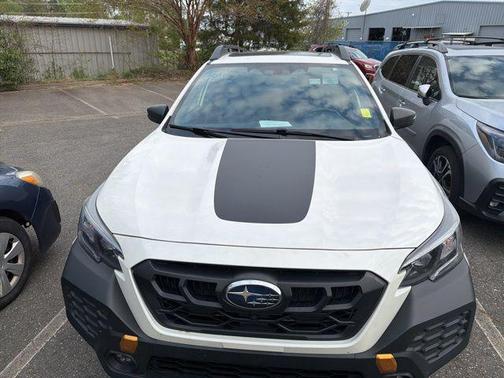 Crystal White Pearl 2024 Subaru Outback Wilderness