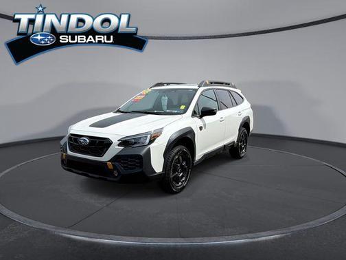 Crystal White Pearl 2024 Subaru Outback Wilderness